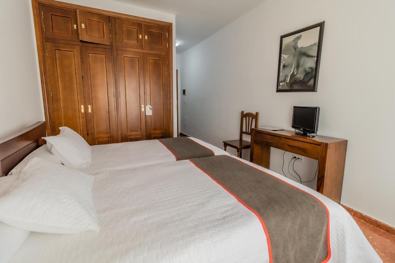 Hotel Las Errizas By Vivere Stays Alcalá del Valle Kültér fotó